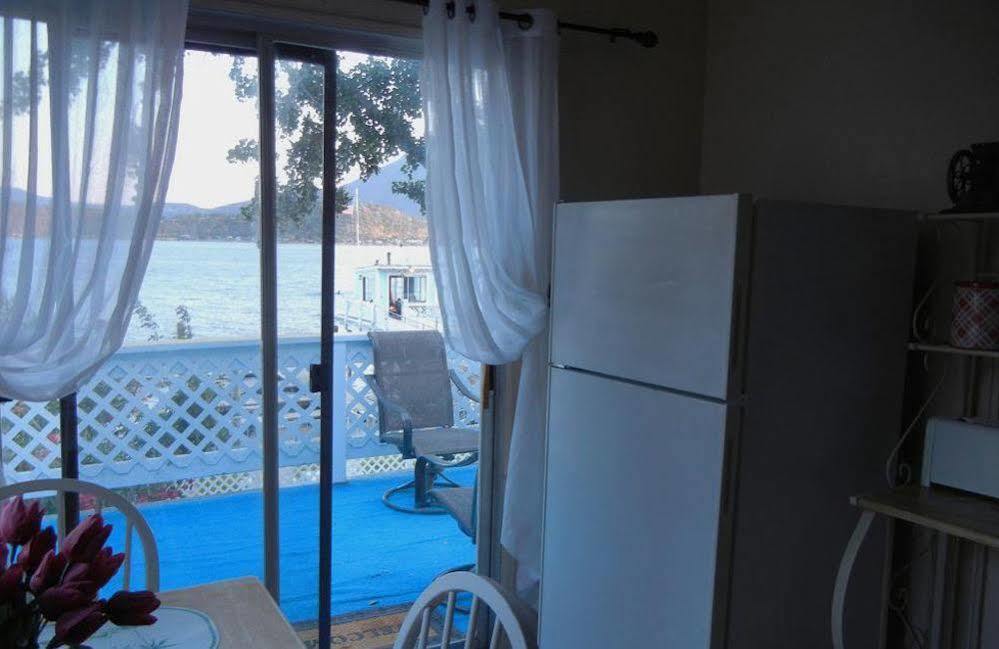 Clearlake Oaks Blue Fish Cove Resort מראה חיצוני תמונה