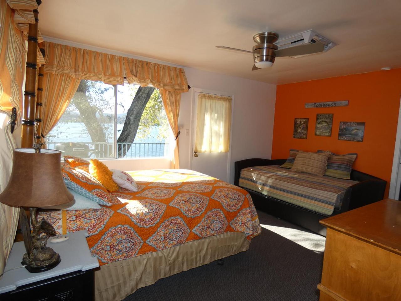Clearlake Oaks Blue Fish Cove Resort מראה חיצוני תמונה